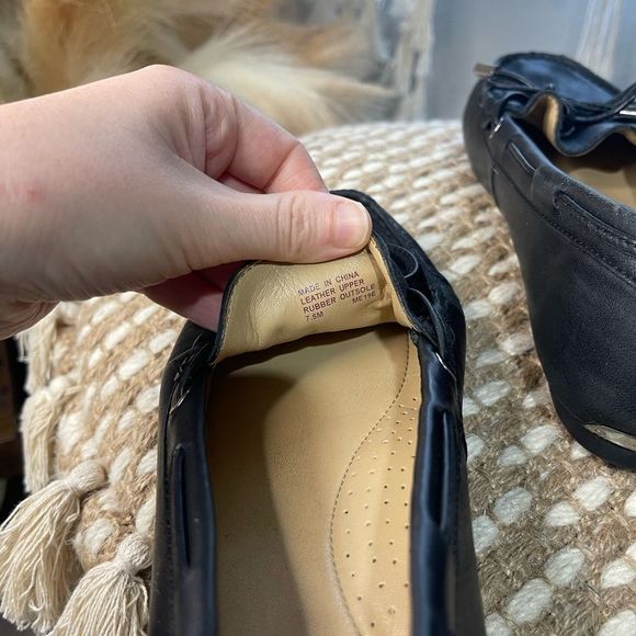 Michael Kors Black Leather Sutton Loafer - Picture 4 of 8